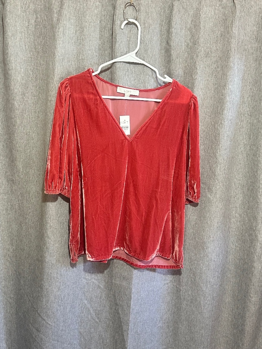 LOFT Rose Pink Velvet V-Neck Puff Sleeve Blouse NWT Medium